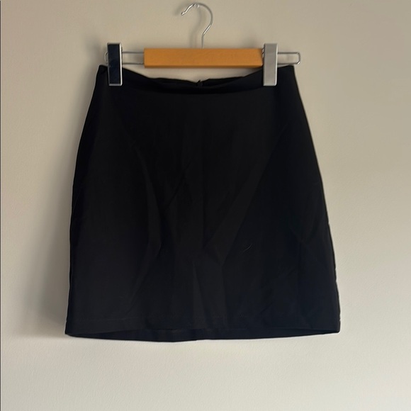 MIMZ Classic Black Women's Skirt XS - Picture 2 of 5